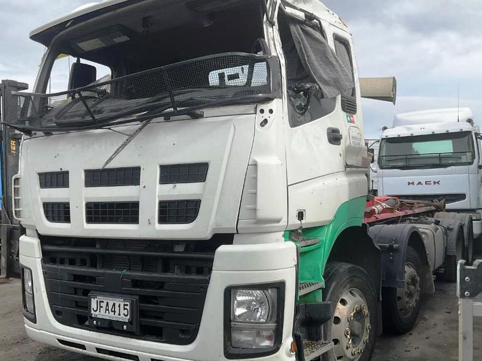 2015 CYH52 573kms Ref BB895